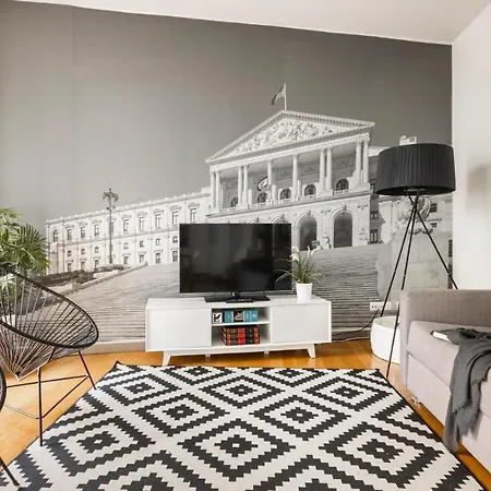 Plum Guide - Majestic Casual Apartamento Lisboa